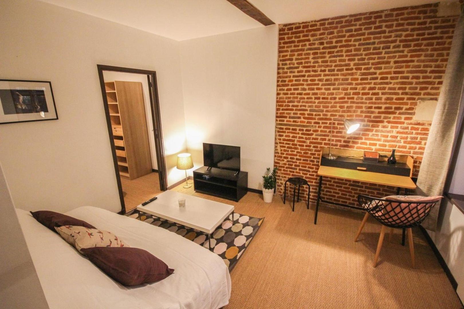 Appartement In A Typical Street Rijsel